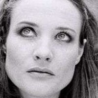 Alexandra London Nagie