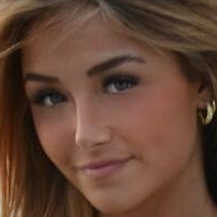Ava Majury Nagie