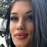 Baileyrostova Nagie