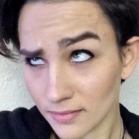 Bex Taylor-Klaus Nagie