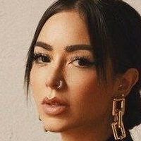 Caeli Nagie