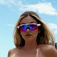 Casi Davies Nagie