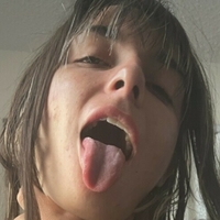 Cassie Volikas Nagie