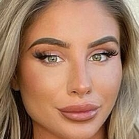 Chloe Streatfield Nagie