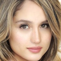 Cinta Laura Kiehl Nagie