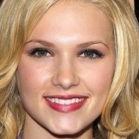 Claudia Lee Nagie