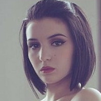 Clea De Velours Nagie