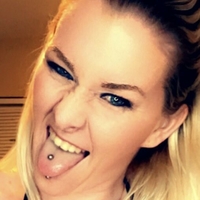CM Vixen Nagie