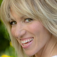 Debbie Gibson Nagie