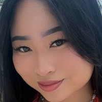 Elizabeth Vy Nagie