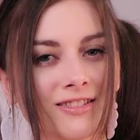 Ellie Idol Nagie