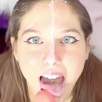 Ellie Skyes Nagie