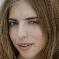 Emelie Crystal Nagie