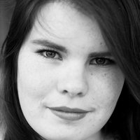 Emma Levie Nagie