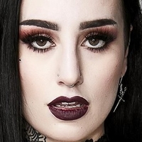 Emma Vauxdevil Nagie