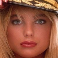 Erika Eleniak Nagie
