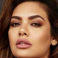 Esha Gupta Nagie