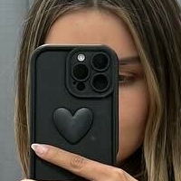 Fiorella Retiz Nagie