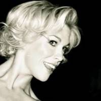 Hannah Waddingham Nagie