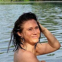 Hat wer was von Louisa dellert? Nagie