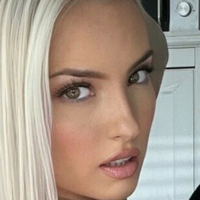 jenniferlevii Nagie