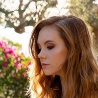 Kayla Coyote Nagie