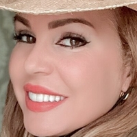 Lili Influente Nagie