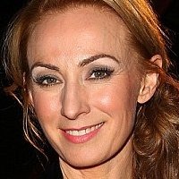 Lisa McCune Nagie