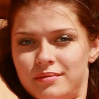 Liza J Nagie