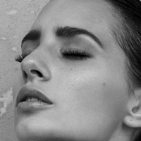 Magdalena Perlinska Nagie