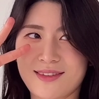 Min.E Nagie