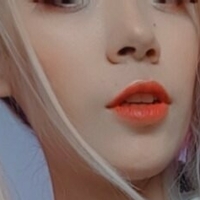 Momo Kim Lee Nagie