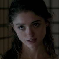 Natalia Dyer Nagie