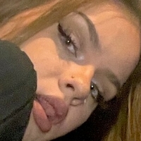 queendee113 Nagie