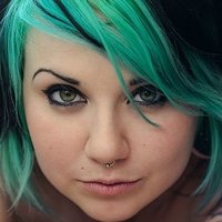 Quinne Suicide Nagie