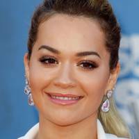Rita Ora Nagie