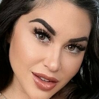 Saffron XX Rose Nagie