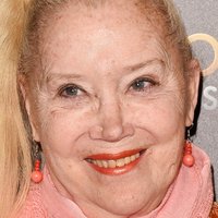 Sally Kirkland Nagie