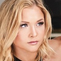 Sophia Thiel Nagie