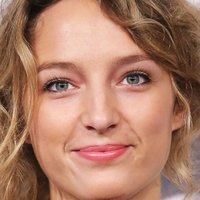 Stéphanie Crayencour Nagie