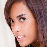 Trans Leila Nagie