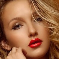 Trista Mikail Nagie