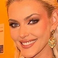 Victoria Kjaer Theilvig Nagie