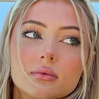 Victoria Rozmajzl Nagie