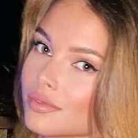 Yulia Polyachikhina Nagie